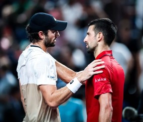 九游体育-德约科维奇巅峰对决，费德勒与60激战TL分钟，关键助攻胜负难料！的简单介绍