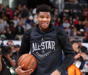 九游-包含Ming新星高光表现表现惊艳，雄鹿未来可期！的词条