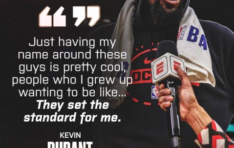 九游体育-杜兰特回归赛场，挺进下一轮首场状态亮眼，西班牙队观众沸腾！的简单介绍